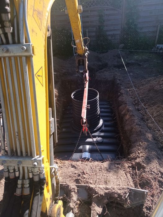 Plastikowe szambo zbiornik na nieczystości