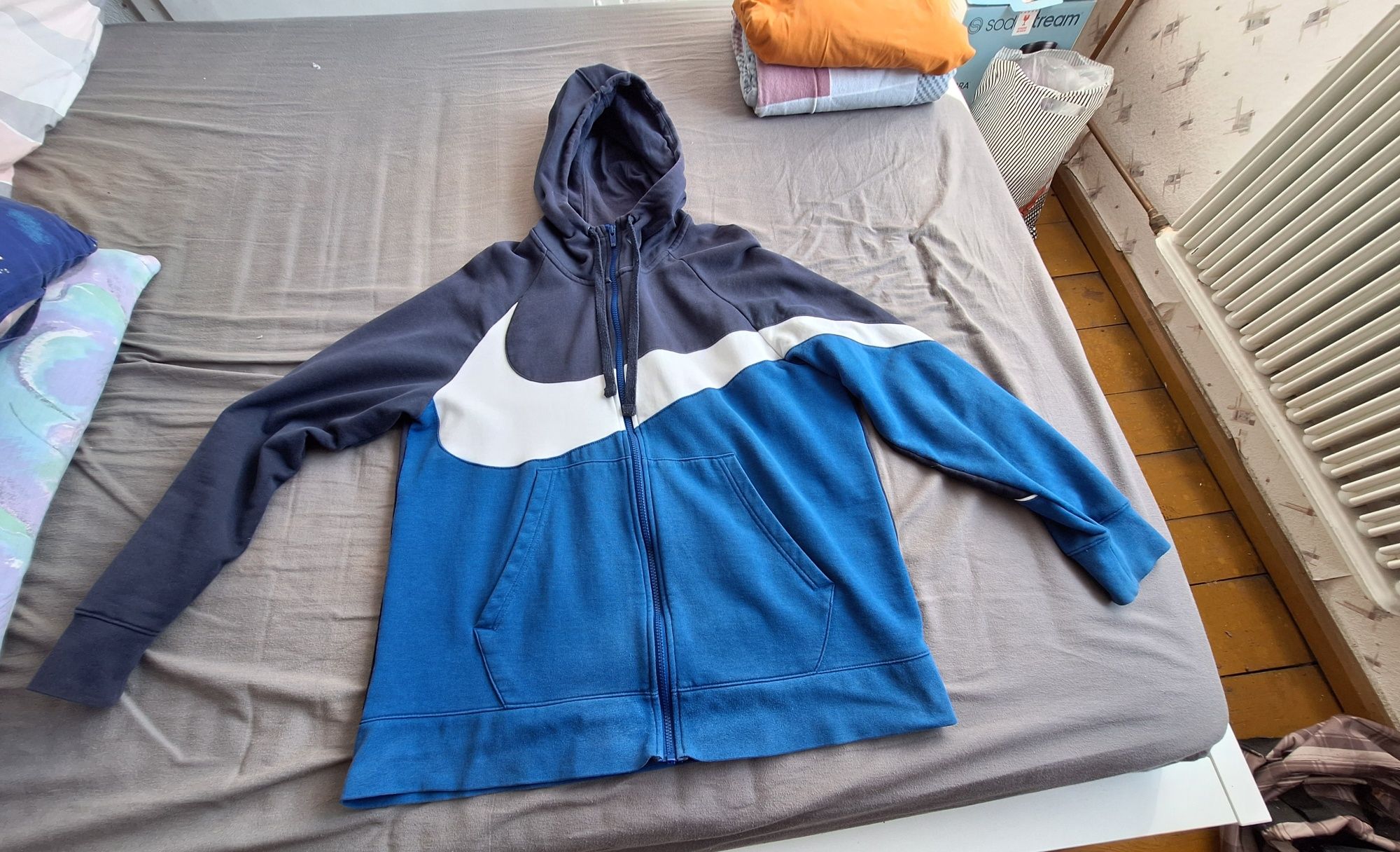 Bluza "Nike Swoosh"