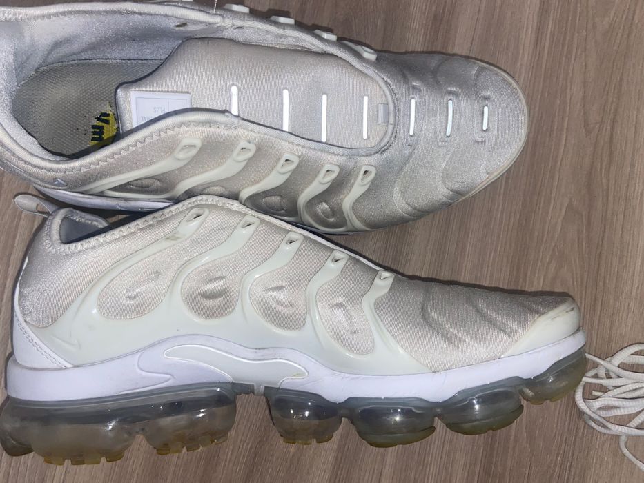 OKAZJA Nike Vapormax Plus Białe