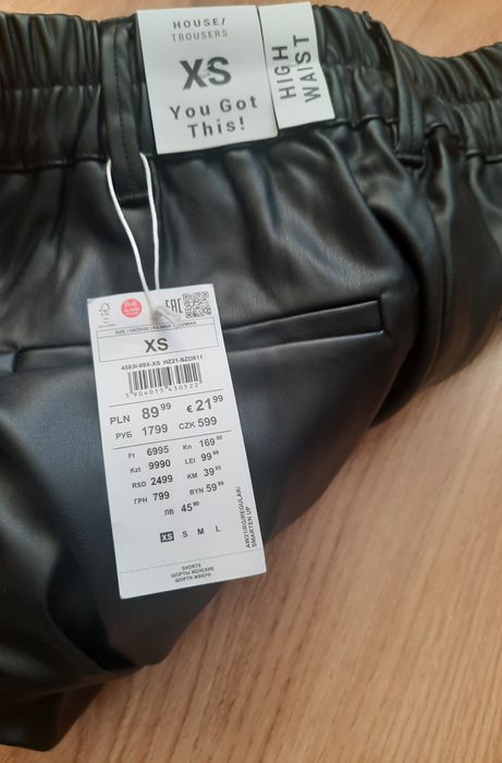 Bermudy z imitacji skóry nowe