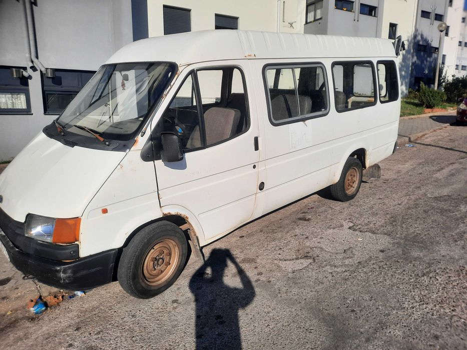 Vendo ou troco ford transit 9 lugares (mista)
