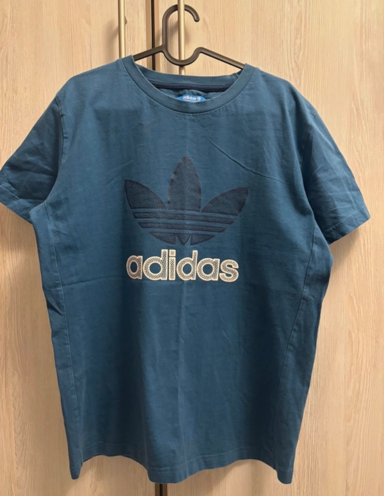 Koszulka Adidas.