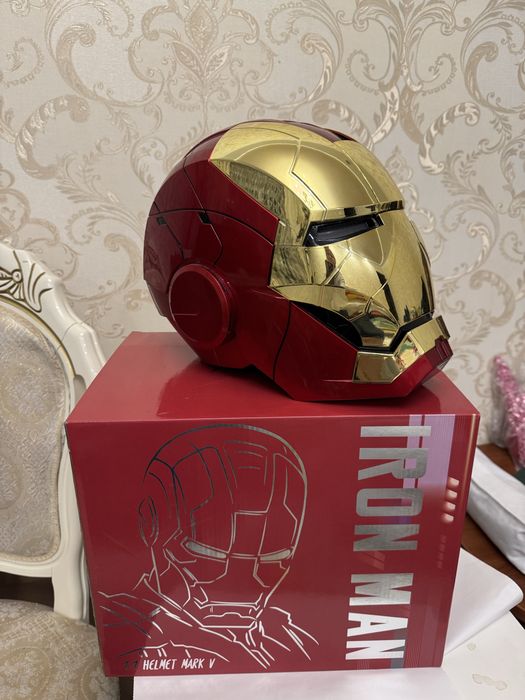 Шлем Залізноі людини