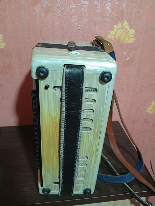 Аккордеон Monika Германия
