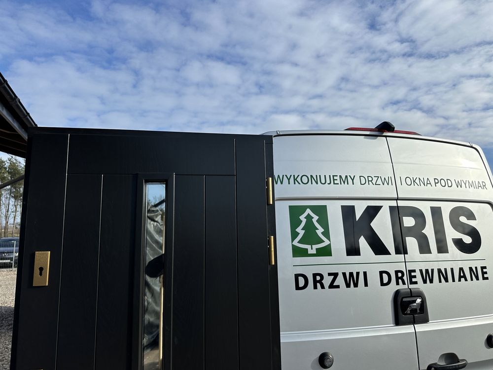 Drzwi zewnętrzne drewniane Czarne Na Wymiar czyste Powietrze Montaż