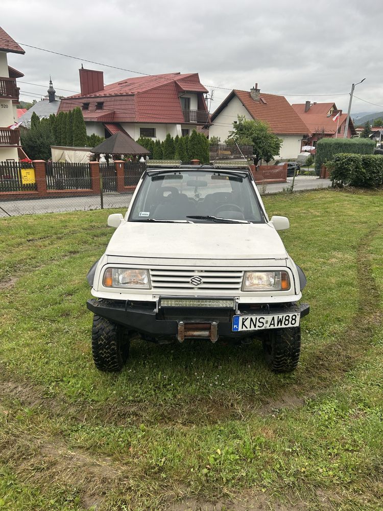 Suzuki Vitara,off road,przygotowana w teren
