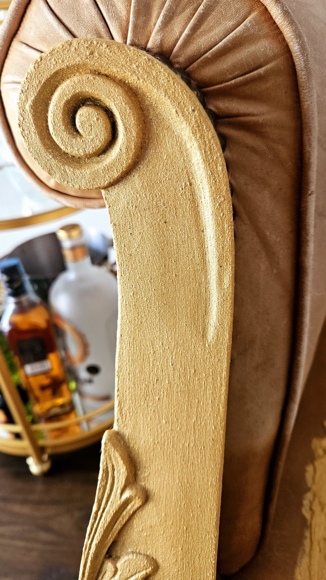 Sofá vintage, antigo. Canapé camel