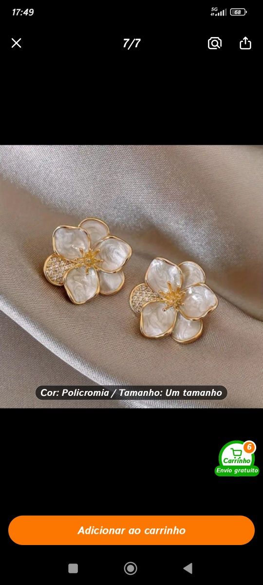 Brincos  novos em forma de flor