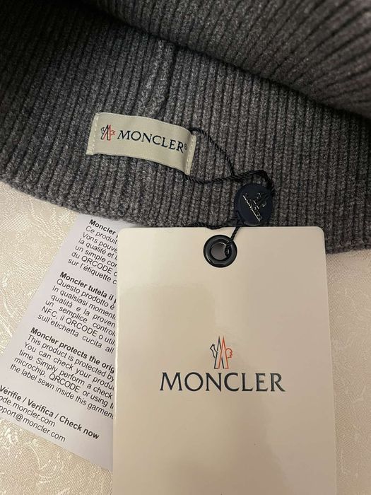 Шапка жіноча Moncler
