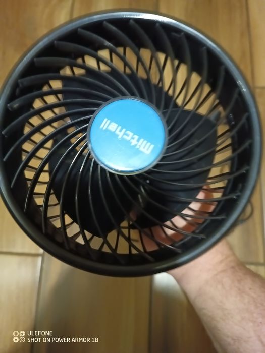 Nowy wiatrak samochodowy 12v i 24v