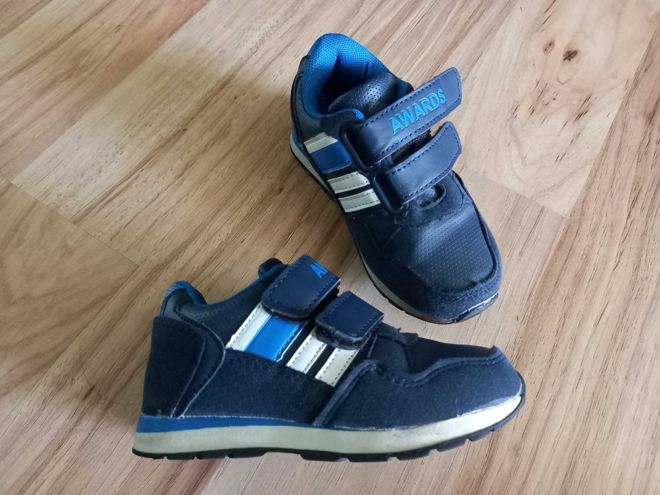 Buty dziecięce adidasy