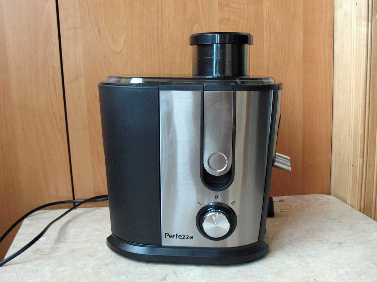 Соковитискач Perfezza FZ-955