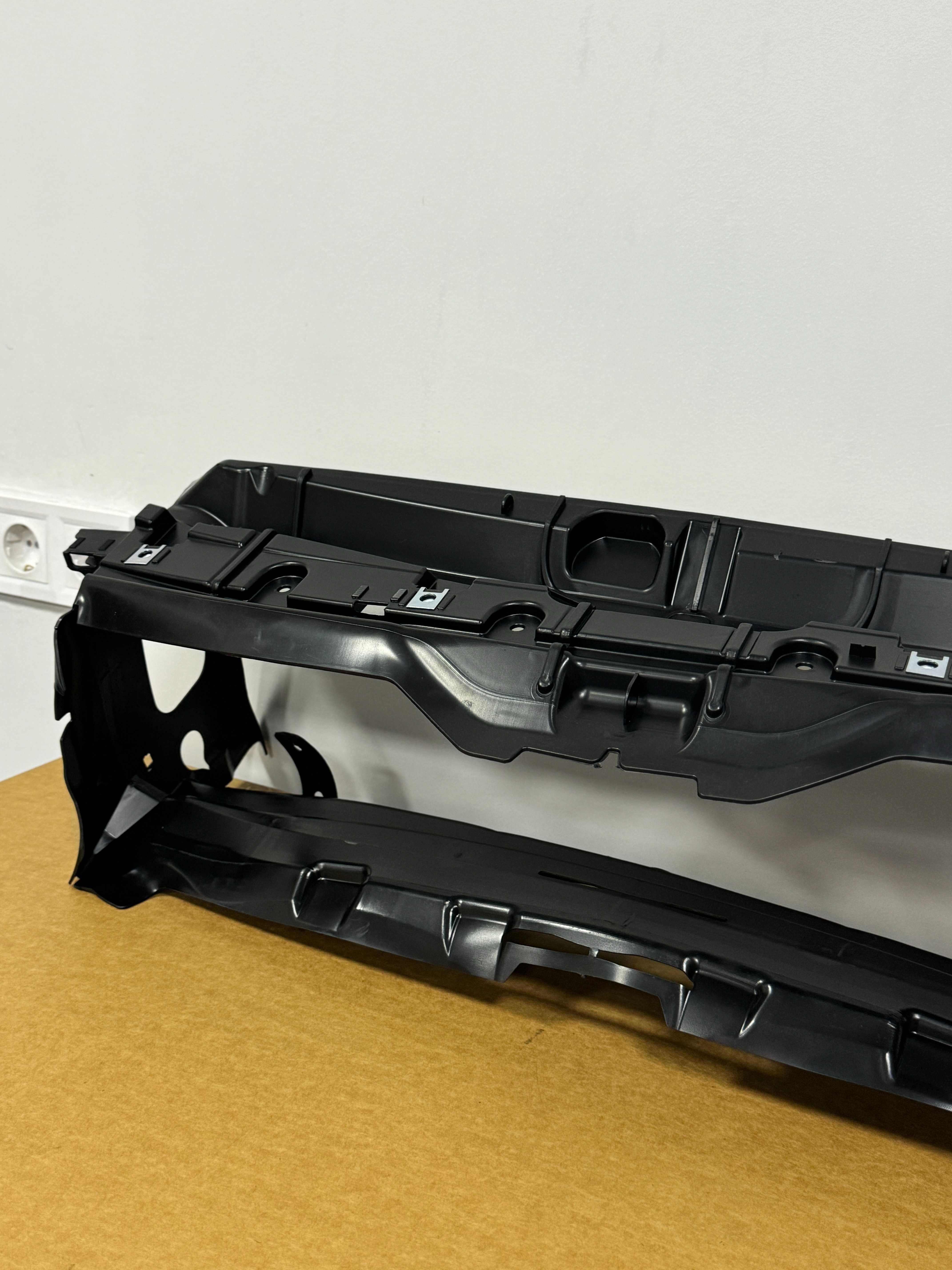 Повітряний дефлектор (воздуховод) BMW F30/F31 51747255413
