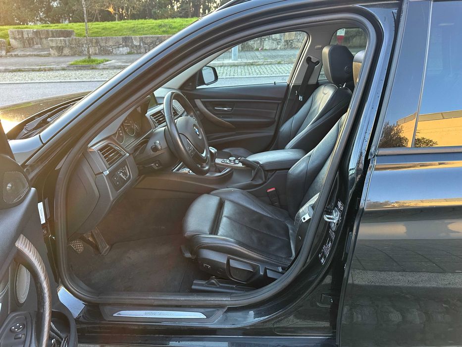 BMW 320d Touring Modern Line 184 CV Sport Xenon, Teto Panorami GPS Pro