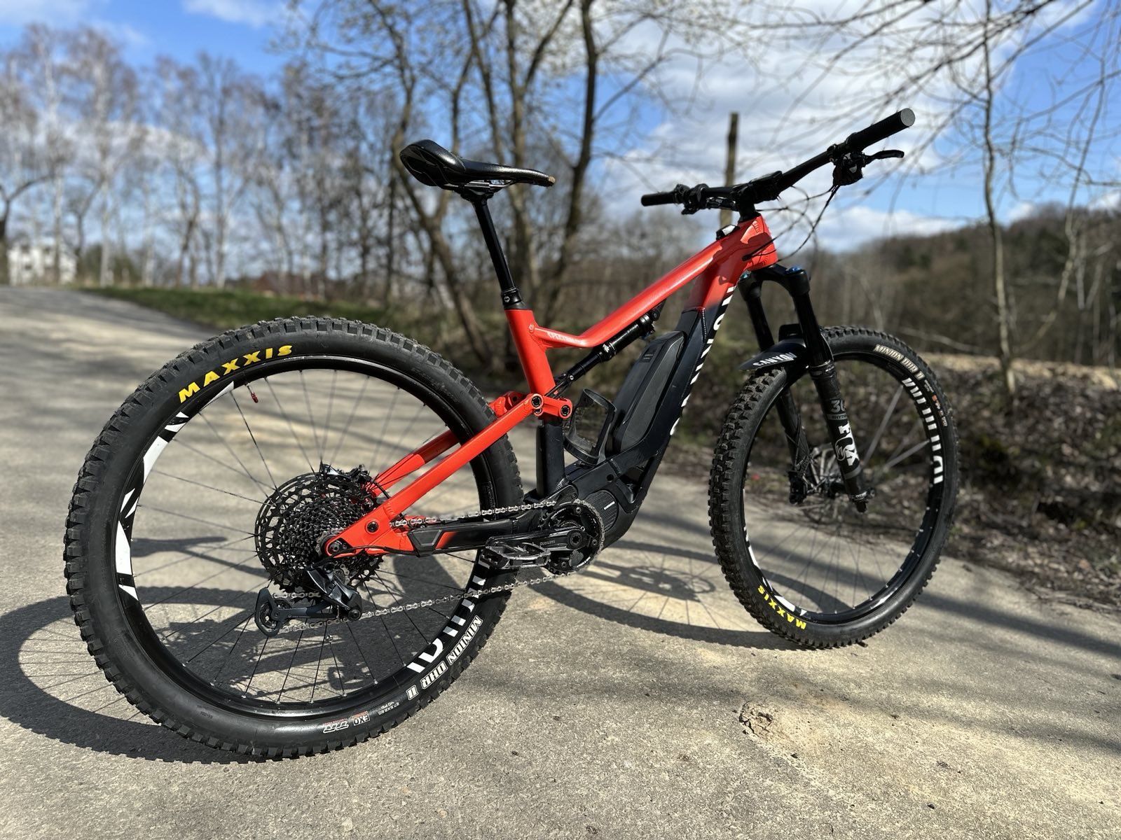 Canyon Spectral on ebike rower elektryczny enduro