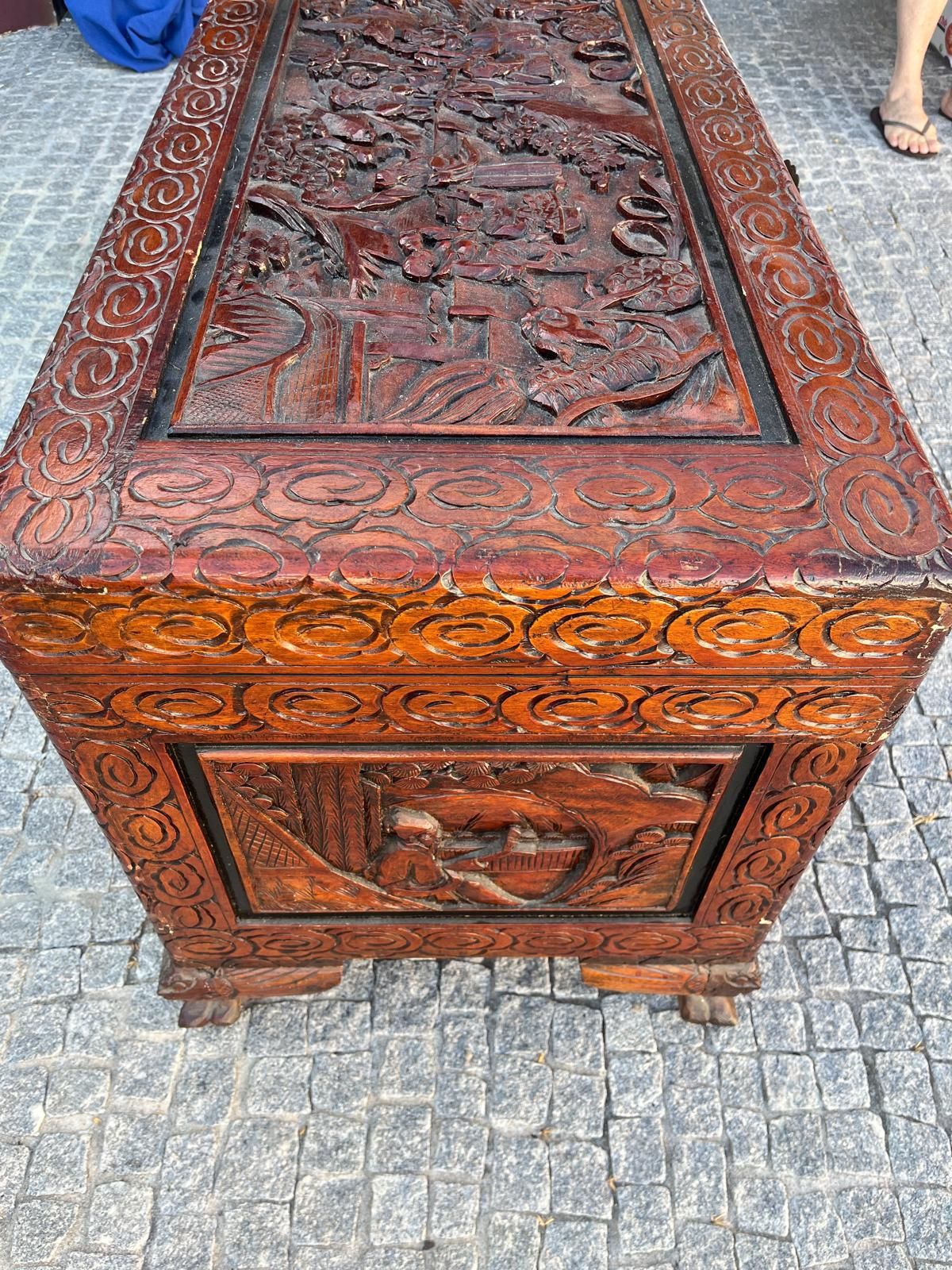 Baú chinês vintage