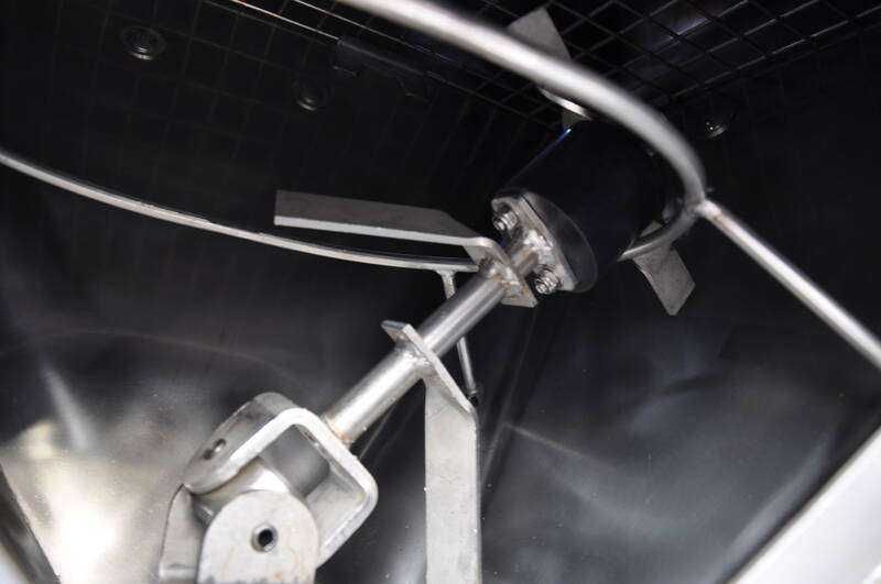 Rozsiewacz soli piasku komunalny Pom Augustów 600l  N065 piaskarka