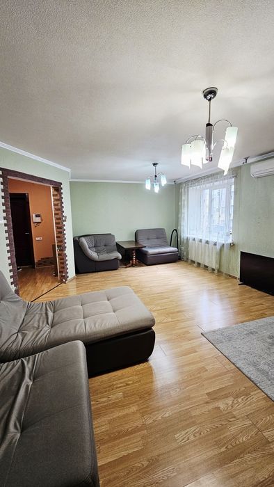 Продам, квартиру на 2 этаже, рядом гараж, ж/м Победа, рядом Сокол.