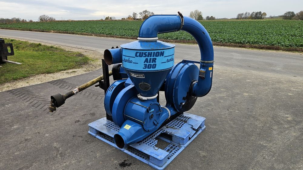 Dmuchawa ssąco tłocząca na ciągnik kongskilde suc 300 turbo