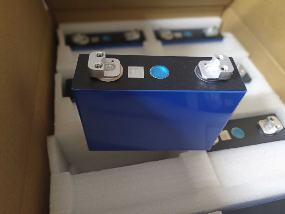 Акумулятори Eve LF100LA 8 шт