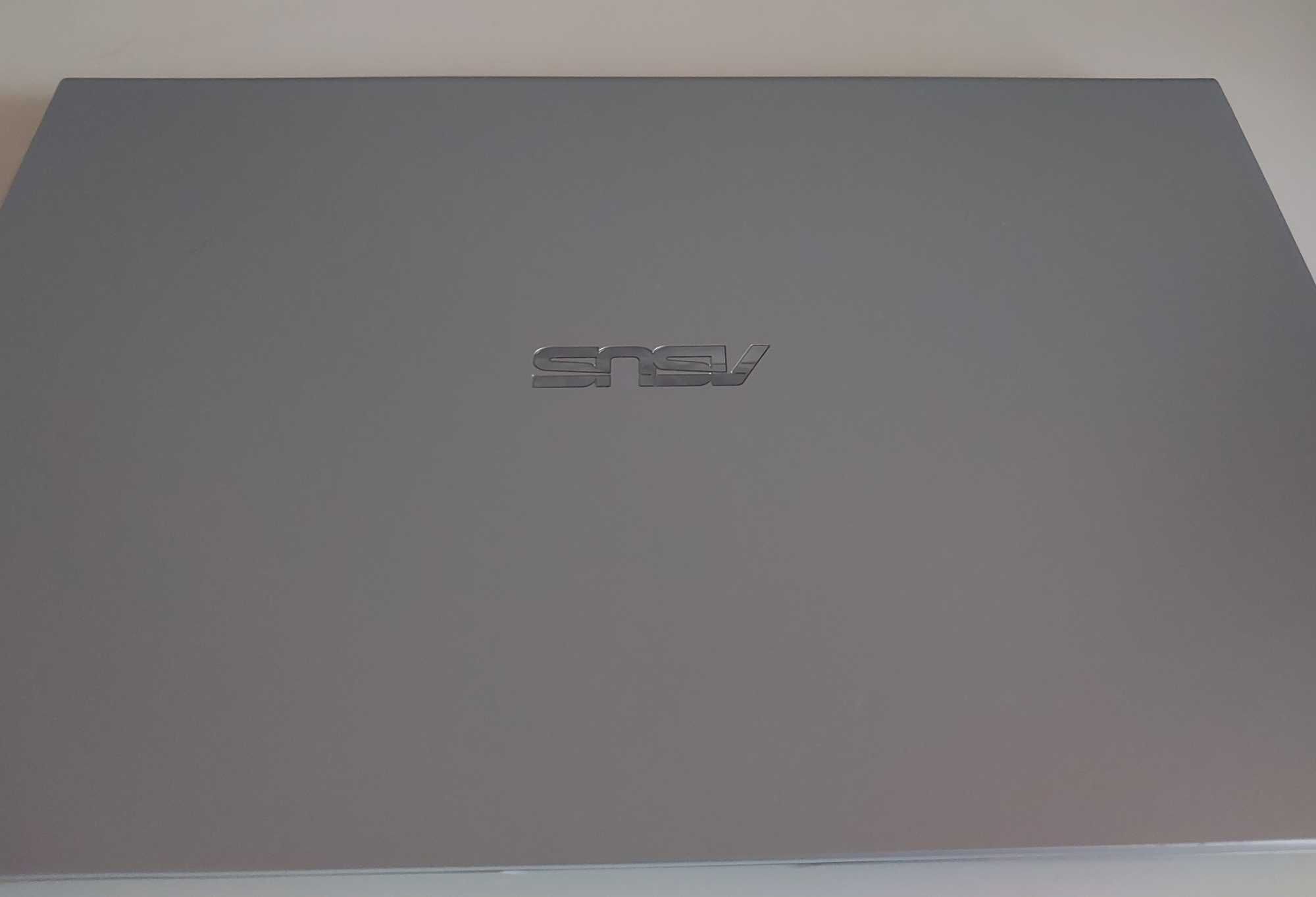 Laptop ASUS VivoBook 15