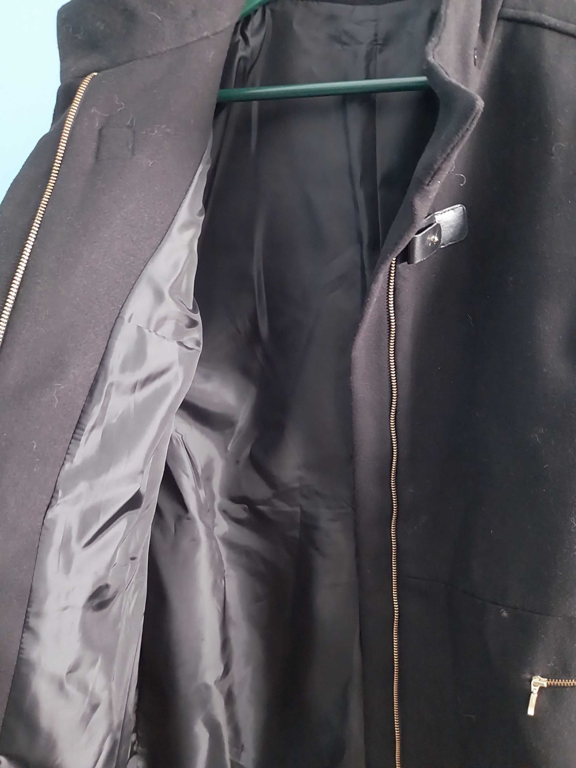 Casaco/Sobretudo Preto, em muito bom estado, XL