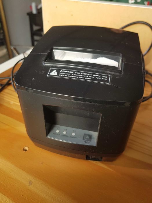 Impressora térmica, gaveta, leitor de barras