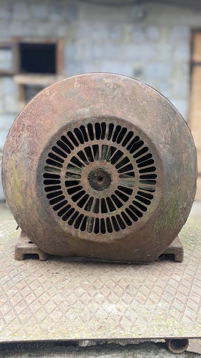 Електромотор 15КВТ 1500обр.