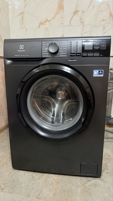 Пральна машина Electrolux PerfectCare 600