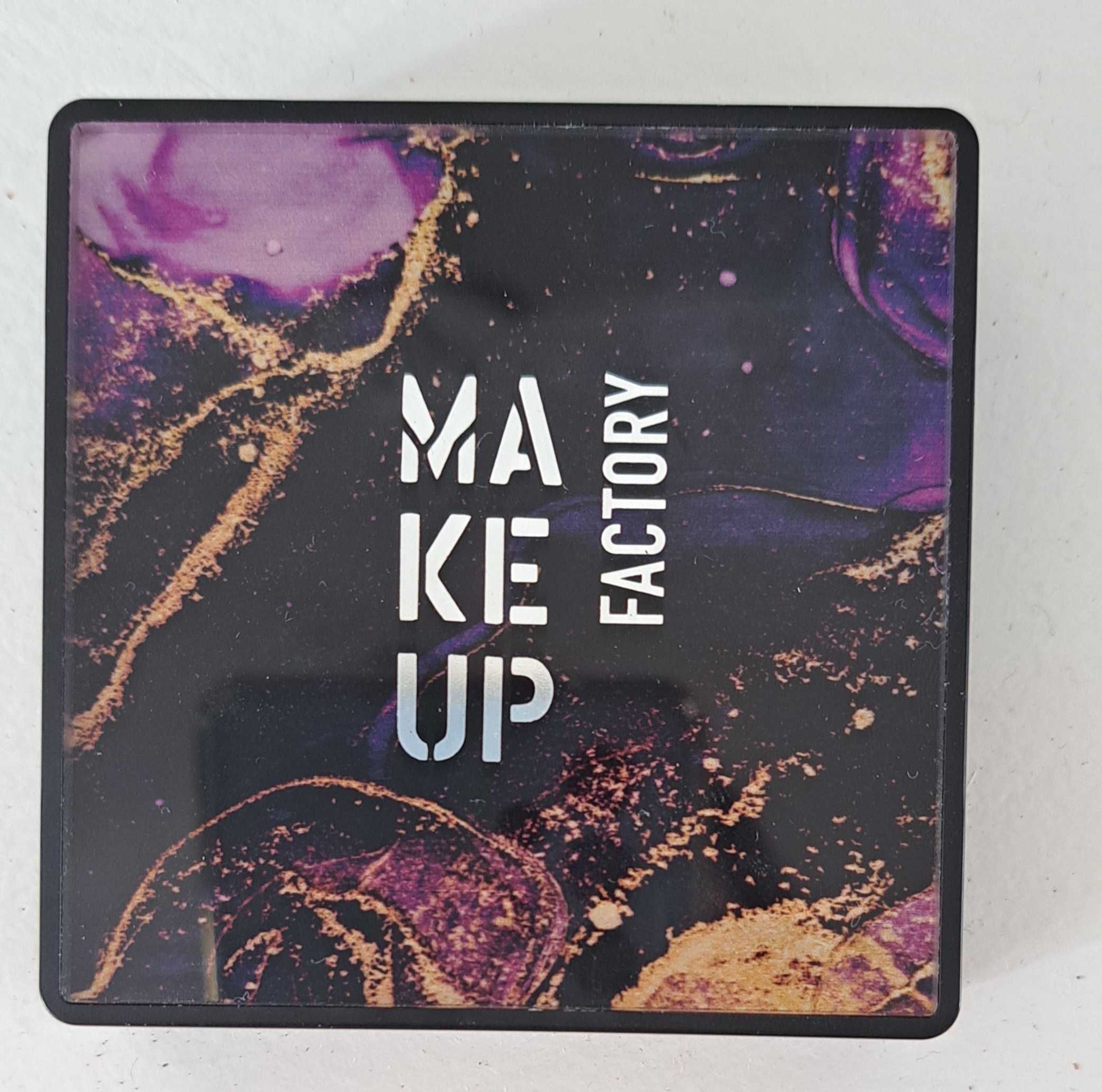 Vendo sombras de olhos "Make up factory"