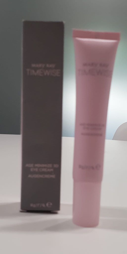 Novo creme de olhos hidratante anti idade timewise 3d mary kay