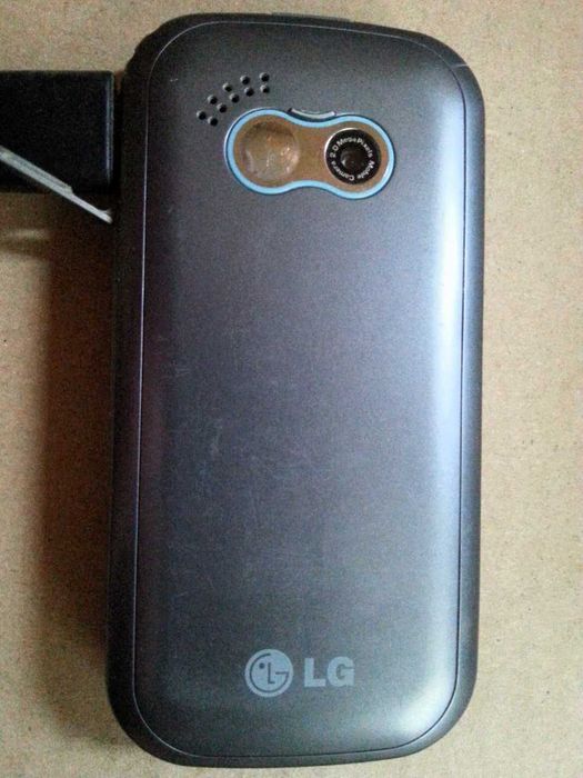 LG KS360 - Telefon bez Simlock,a