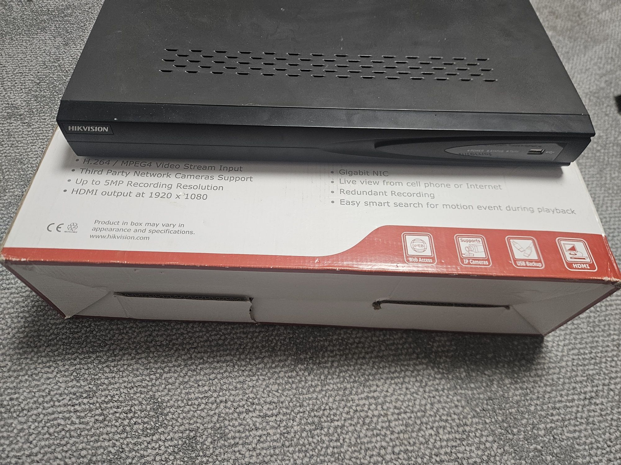 Hikvison DS-7608NI-E2/8P/A
