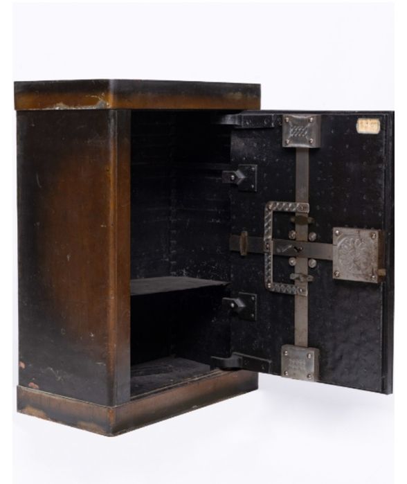 Belo Cofre para venda