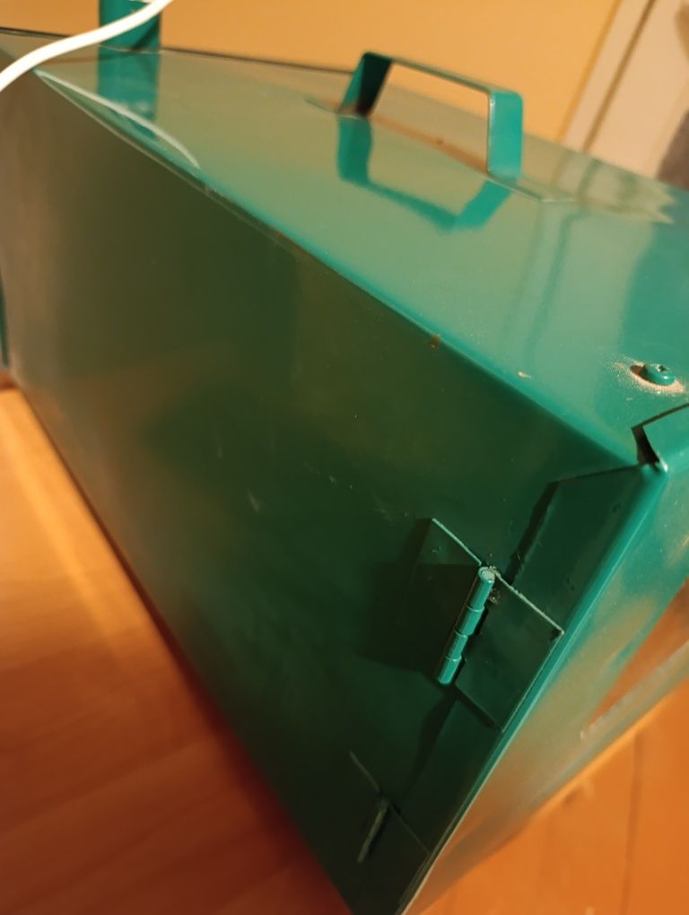 Piekarnik elektryczny ,bardzo dobry do pieczenia ciast.