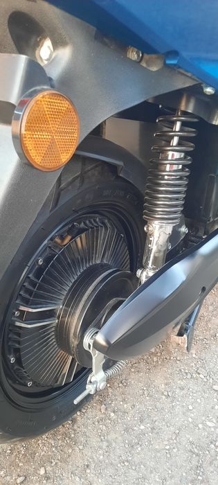 Продам электроскутер ядеа ем 215