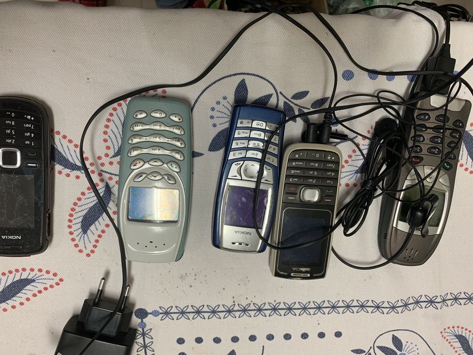 Varios telemoveis. Varias marcas