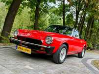 Auto do ślubu Sesje Fiat Spider 1979r Klasyk Cabrio Samochód Wesele