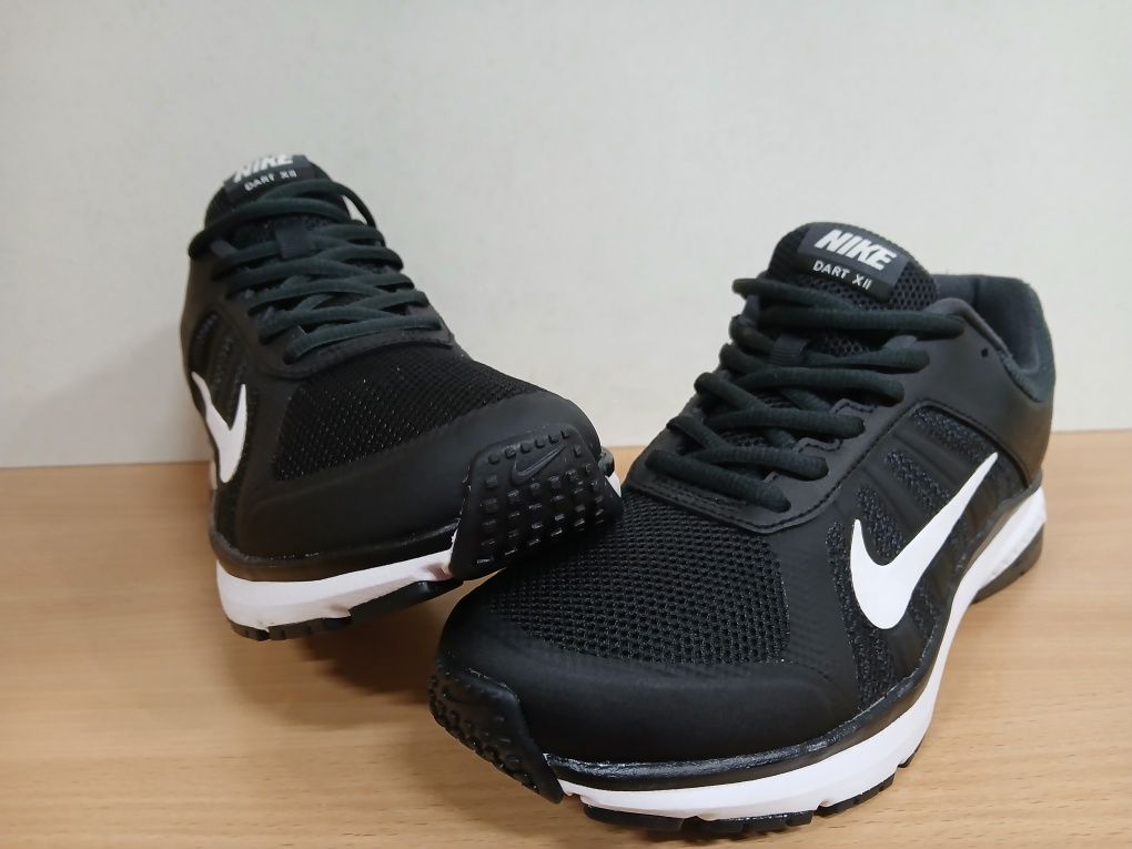 Кросівки 40-39 р 25,5 см Nike  Dart ХІІ Оригінал
