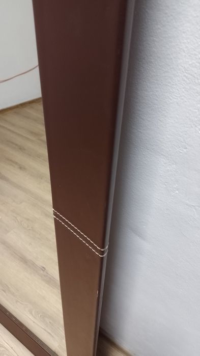 Duże lustro w skórzanej ramie 180x80