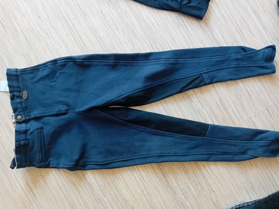 Zestaw 3 sztuki bryczesów rozmiar 142 cm spodnie do jazdy konnej