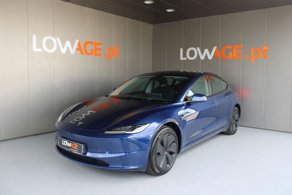 Tesla Model 3 Tração Traseira