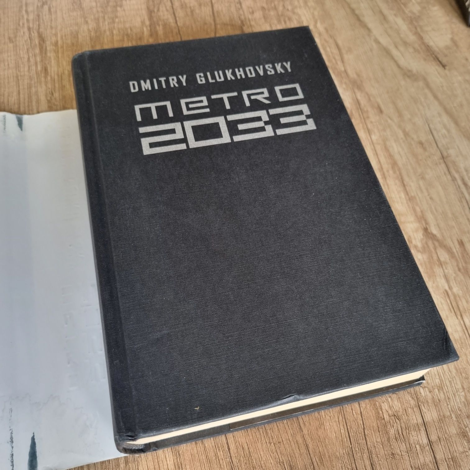 Metro 2033 Dmitry Glukhovsky