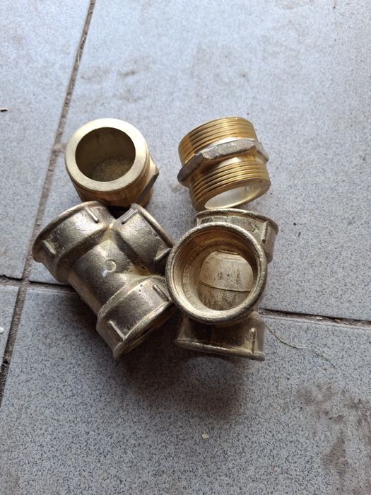 Тройник  латунь  1"1/4 і ніпель 1"1/2