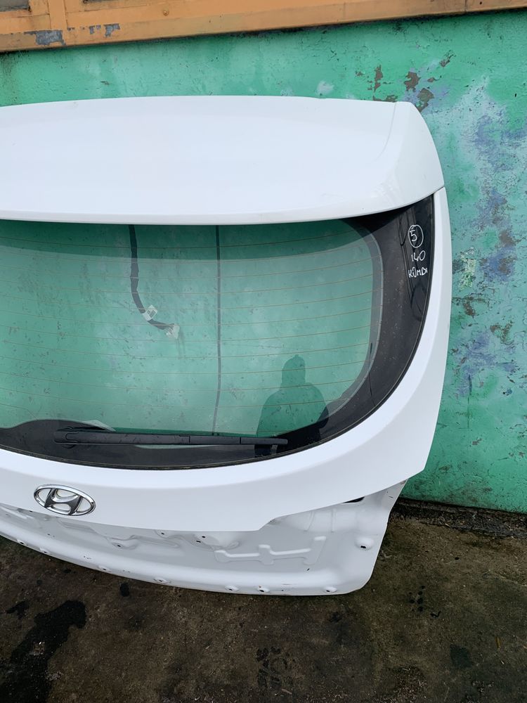 Hyundai I40 11-19 kombi klapa bagażnika tylna tył NCW