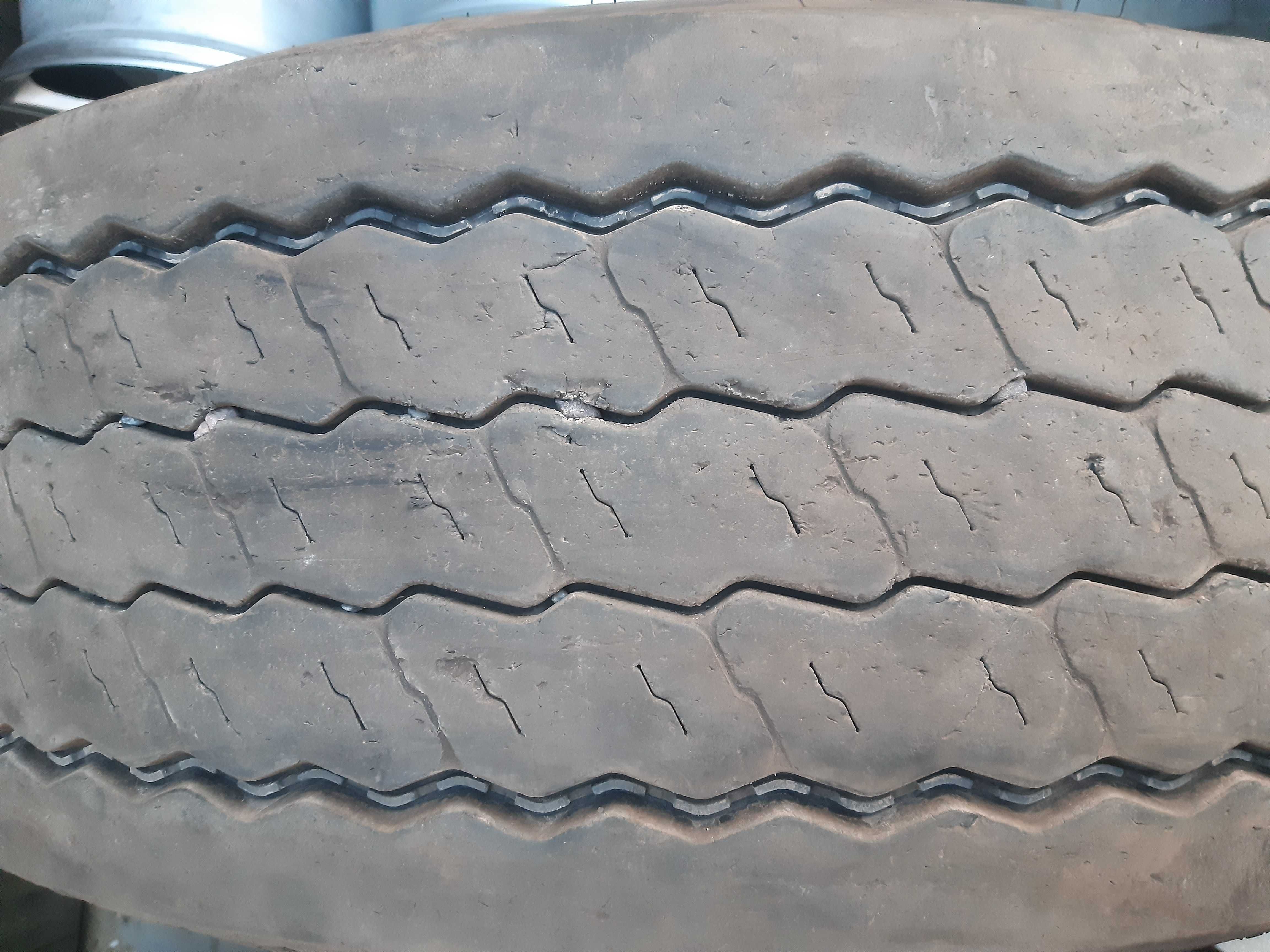 1x Opona 385 65 R 22.5 Pirelli ST 01 TRIATHLON Jak NOWA