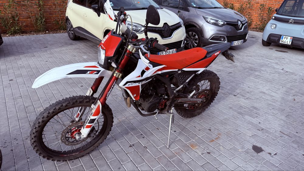 Fantic XEF 125 pojemosc  2021 rok
