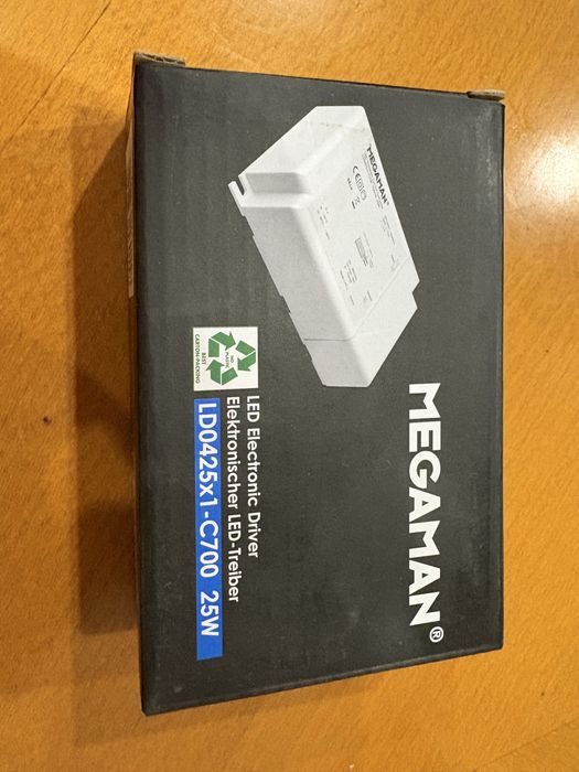 halogen i zasilacz megaman