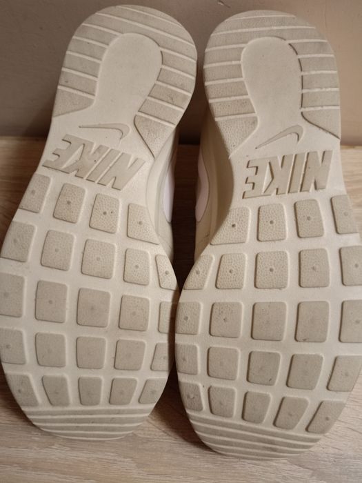 Buty Nike Tanjun Refine roz38