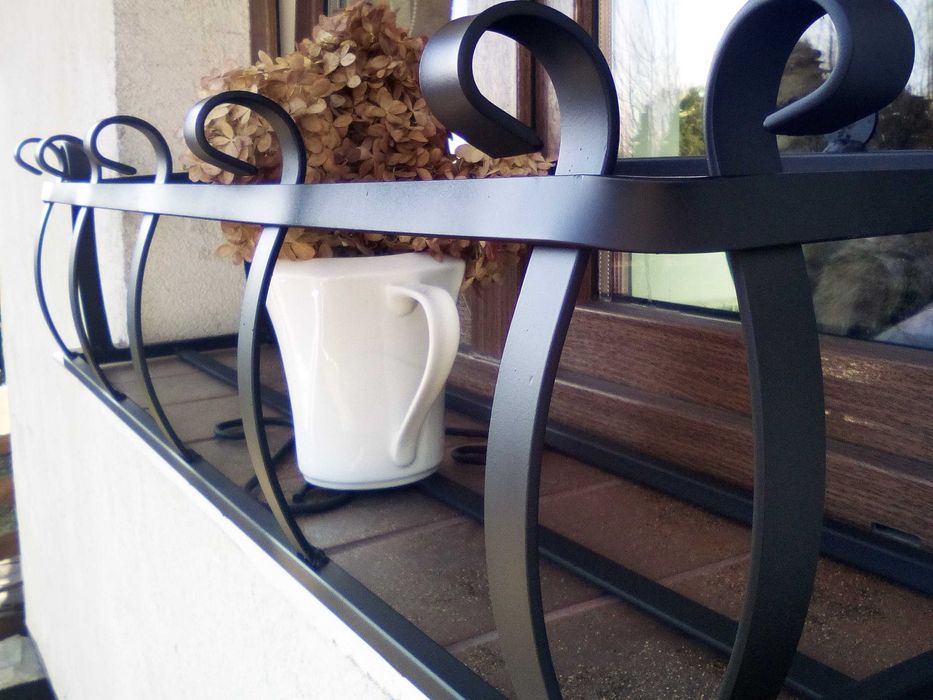 Kwietnik kuty kwiaty donice doniczki skrzynki ozdoba dekoracja